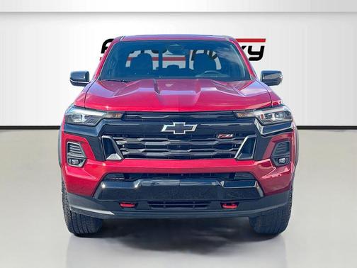 Radiant Red Tintcoat 2024 Chevrolet Colorado Z71