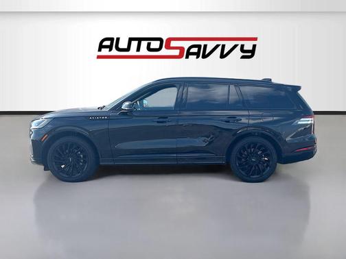 Infinite Black Metallic Clearcoat 2025 Lincoln Aviator Reserve AWD