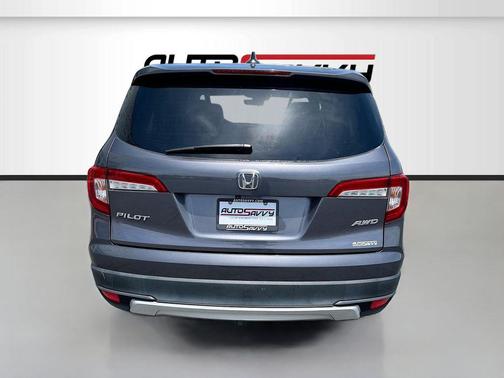Gray 2021 Honda Pilot AWD EX-L