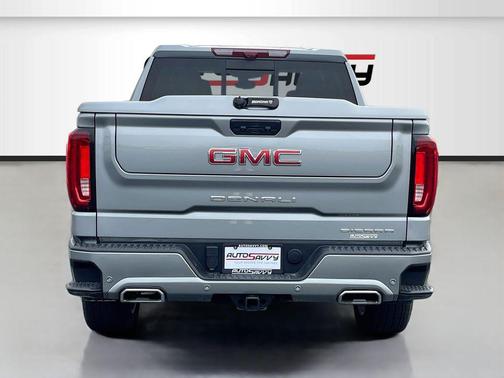 Sterling Metallic 2024 GMC Sierra 1500 Denali