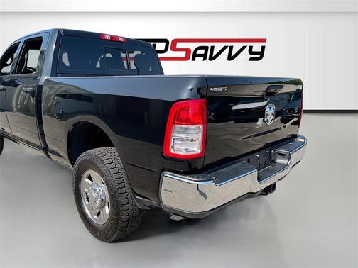 2024 RAM 3500 Tradesman Crew Cab 4x4 6'4' Box
