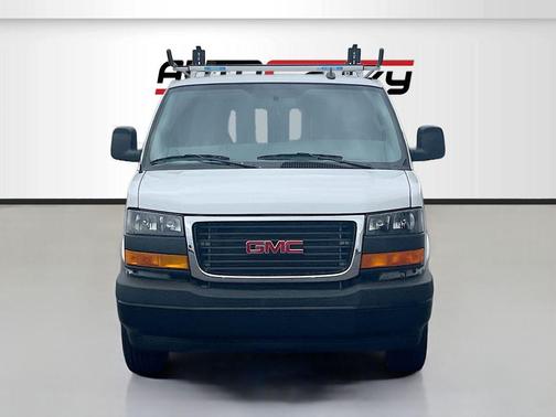 Summit White 2025 GMC Savana 3500 RWD 3500 Regular Wheelbase Work Van
