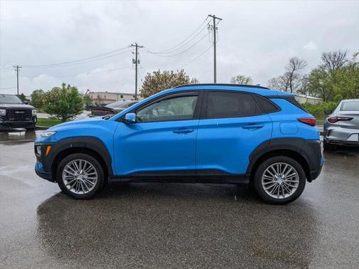 2021 Hyundai KONA SEL Plus