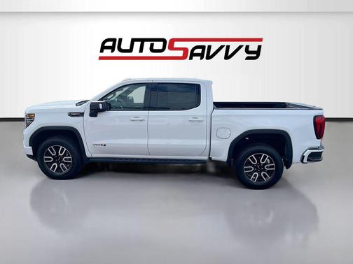 Summit White 2023 GMC Sierra 1500 AT4