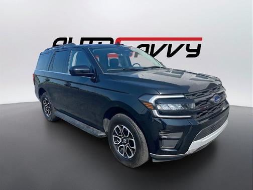 Black Metallic 2024 Ford Expedition XLT