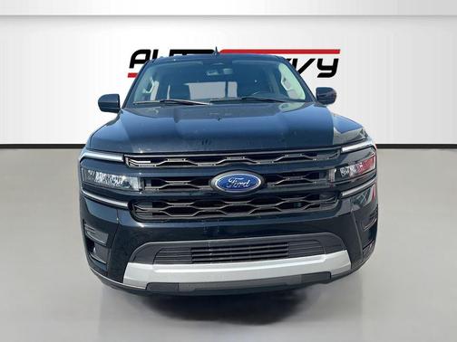 Black Metallic 2024 Ford Expedition XLT
