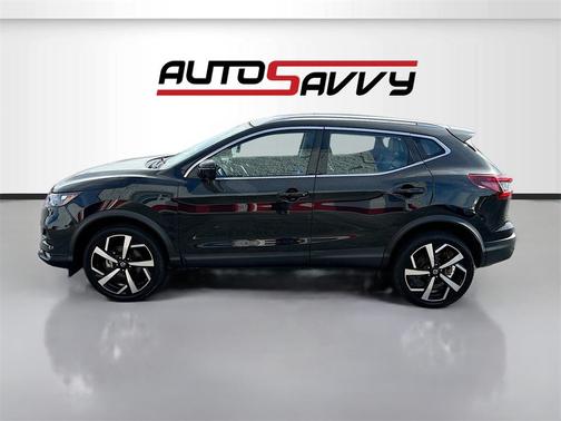 2022 Nissan Rogue Sport SL