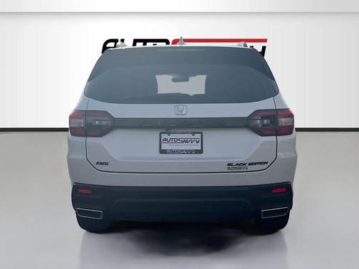 2025 Honda Pilot Black Edition