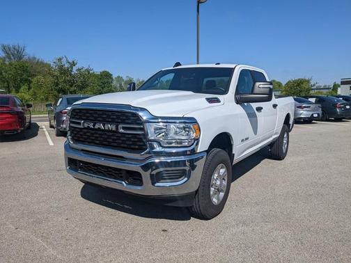2023 RAM 2500 Big Horn Crew Cab 4x4 6'4' Box