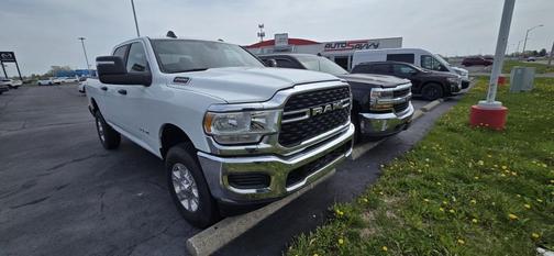 2023 RAM 2500 Big Horn Crew Cab 4x4 6'4' Box