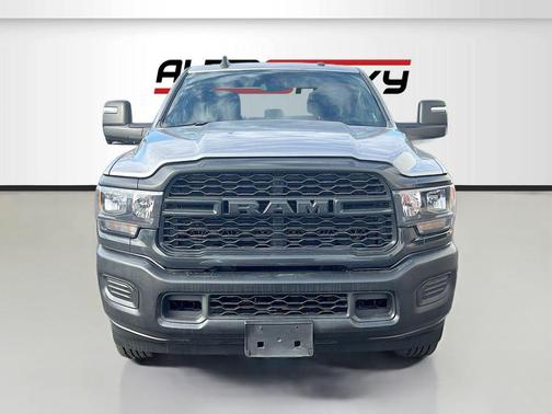 2024 RAM 2500 Tradesman Crew Cab 4x4 6'4' Box