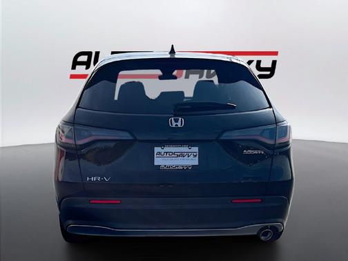 Crystal Black Pearl 2025 Honda HR-V AWD Sport