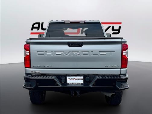 Sterling Gray Metallic 2024 Chevrolet Silverado 2500 Custom