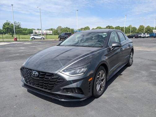 2022 Hyundai SONATA SEL