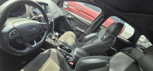2017 Ford Focus RS Base