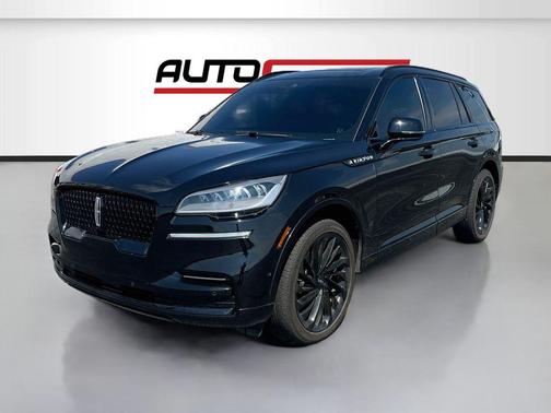 Infinite Black Metallic Clearcoat 2024 Lincoln Aviator Reserve AWD