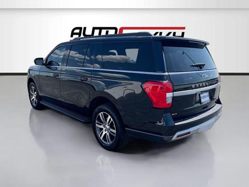 Black Metallic 2024 Ford Expedition Max XLT