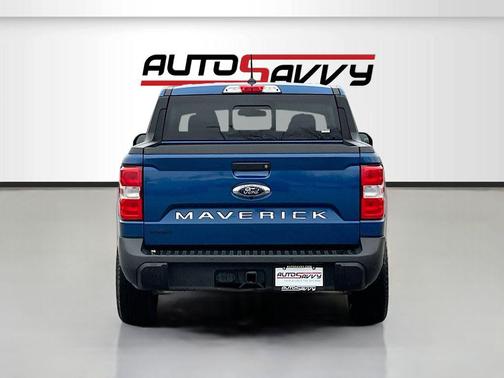 Atlas Blue Metallic 2024 Ford Maverick Lariat