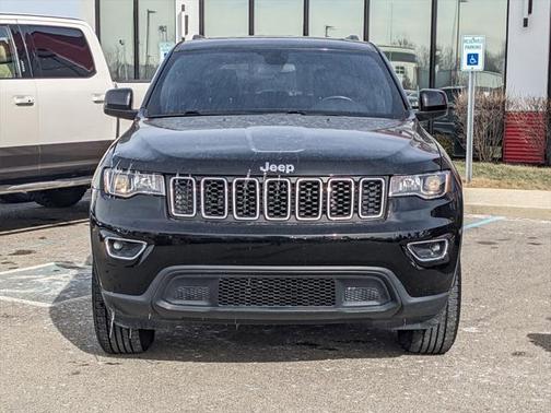 2020 Jeep Grand Cherokee Laredo