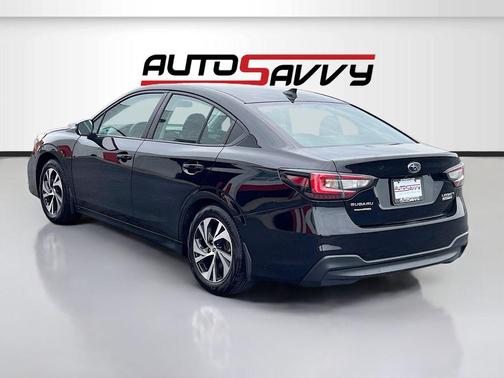 Crystal Black Silica 2025 Subaru Legacy Premium