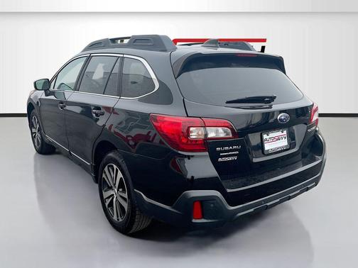 Crystal Black Silica 2019 Subaru Outback 2.5i Limited