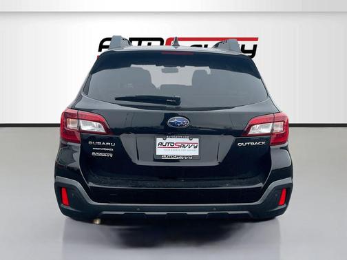 Crystal Black Silica 2019 Subaru Outback 2.5i Limited