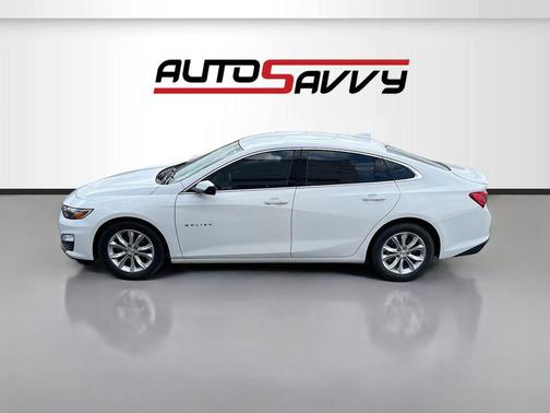Summit White 2024 Chevrolet Malibu FWD 1LT