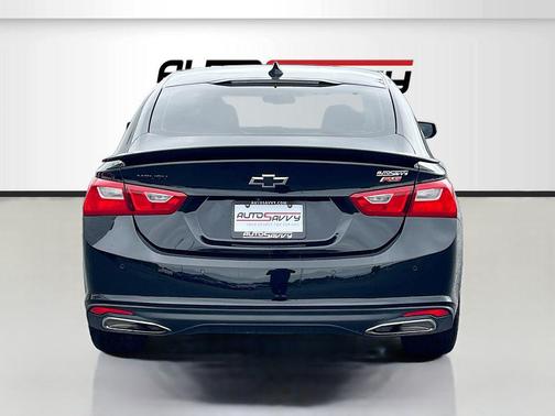 Mosaic Black Metallic 2025 Chevrolet Malibu FWD RS