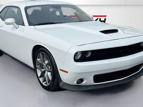 White Knuckle Clearcoat 2022 Dodge Challenger GT