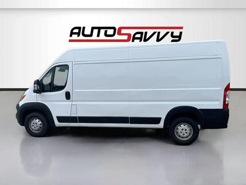 Bright White Clearcoat 2023 RAM ProMaster 2500 High Roof