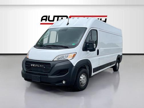 Bright White Clearcoat 2023 RAM ProMaster 2500 High Roof