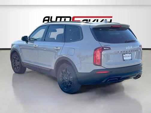 Wolf Gray 2022 Kia Telluride SX