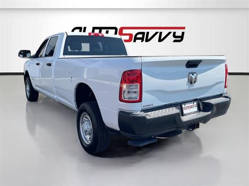 2022 RAM 2500 Tradesman Crew Cab 4x2 8' Box