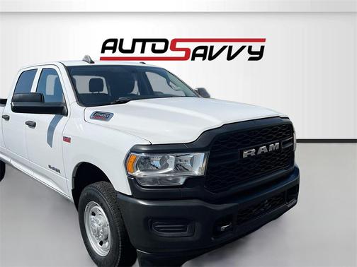 2022 RAM 2500 Tradesman Crew Cab 4x2 8' Box
