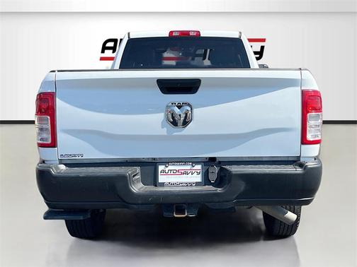 2022 RAM 2500 Tradesman Crew Cab 4x2 8' Box