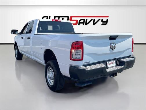 2022 RAM 2500 Tradesman Crew Cab 4x2 8' Box