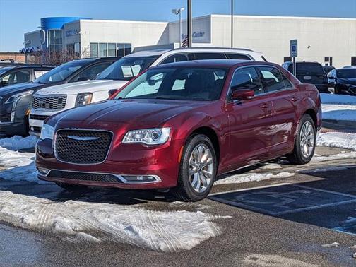 2021 Chrysler 300 Touring