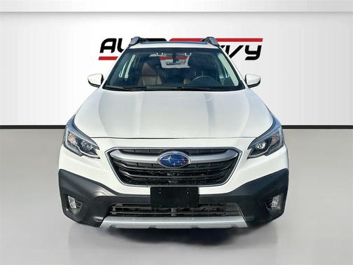 2022 Subaru Outback Touring
