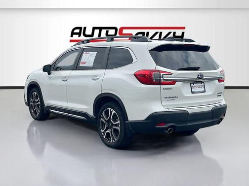 Crystal White Pearl 2023 Subaru Ascent Touring 7-Passenger