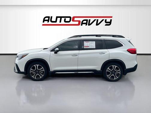 Crystal White Pearl 2023 Subaru Ascent Touring 7-Passenger