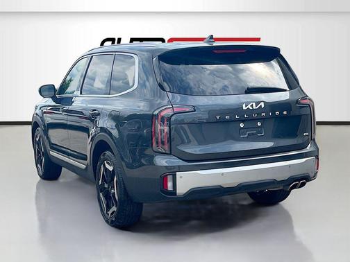 Gravity Gray 2023 Kia Telluride EX
