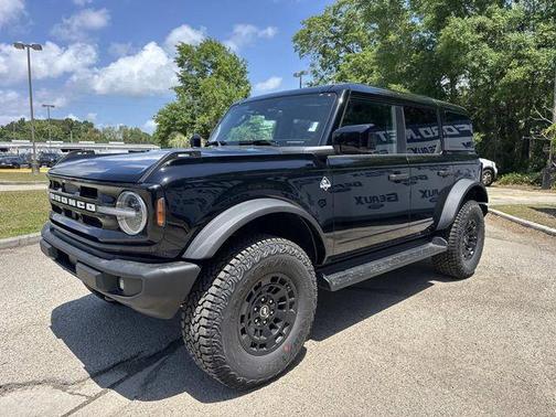 Shadow Black 2026 Ford Bronco Outer Banks