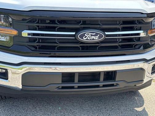 Oxford White 2026 Ford F-150 XLT