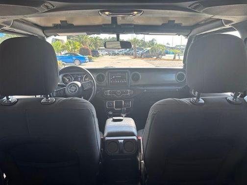 Crystal Metallic 2022 Jeep Wrangler Sport