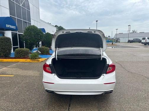 Platinum White Pearl 2019 Honda Accord Sport 2.0T