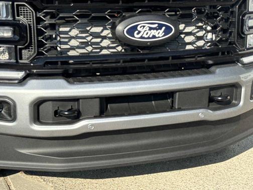 Iconic Silver Metallic 2027 Ford F-250 Lariat