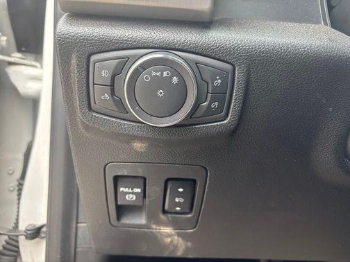 White Platinum Clearcoat Metallic 2019 Ford F-150 Platinum