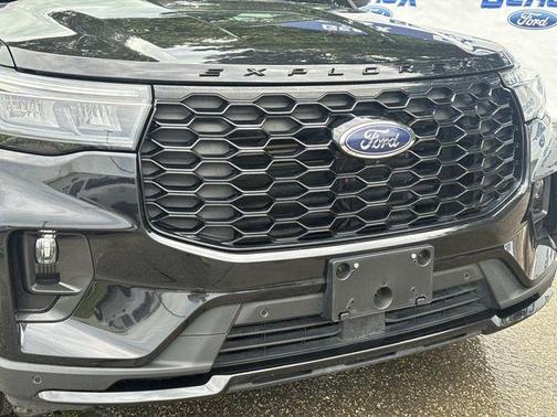 Black Metallic 2025 Ford Explorer ST-Line