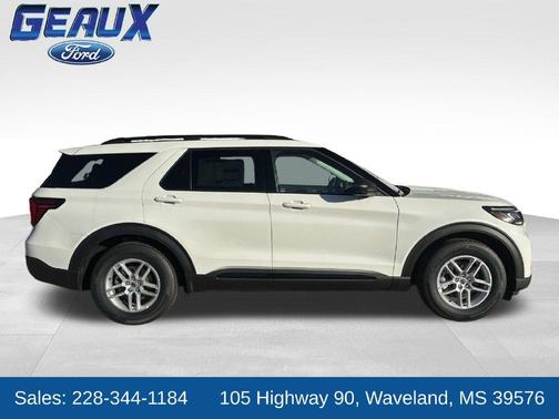 White Metallic 2026 Ford Explorer Active