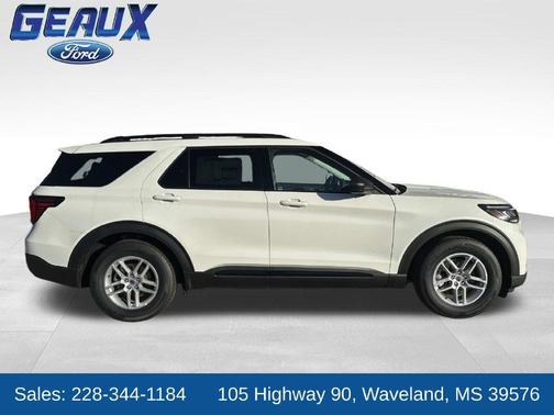 White Metallic 2026 Ford Explorer Active